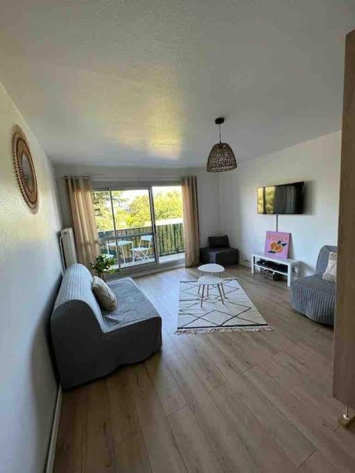 Grand Studio Pro Calme Proche Centre Commodites Talence Exterior foto