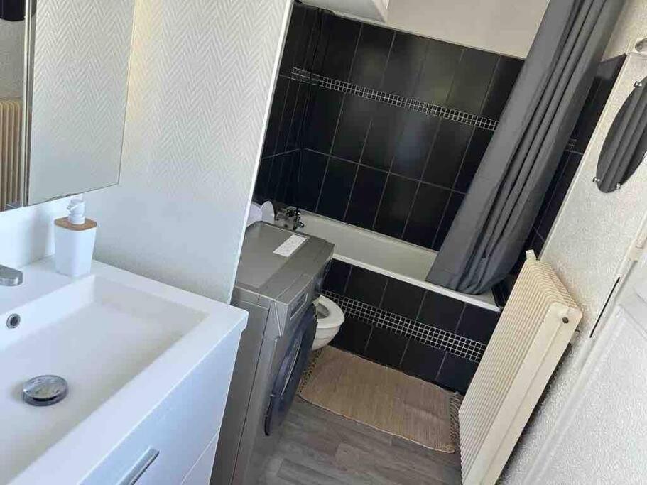 Grand Studio Pro Calme Proche Centre Commodites Talence Exterior foto